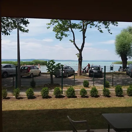 Apartment Kek Laguna Siofok